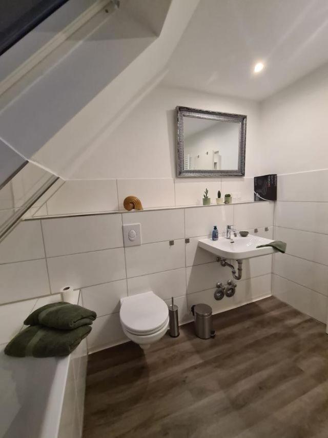Pilgrims "Rosalie" Grosse Fewo Mit 3 Schlafzimmern, 1Bad, 2 Wc, Balkon, Fast Internet 브릴온 외부 사진